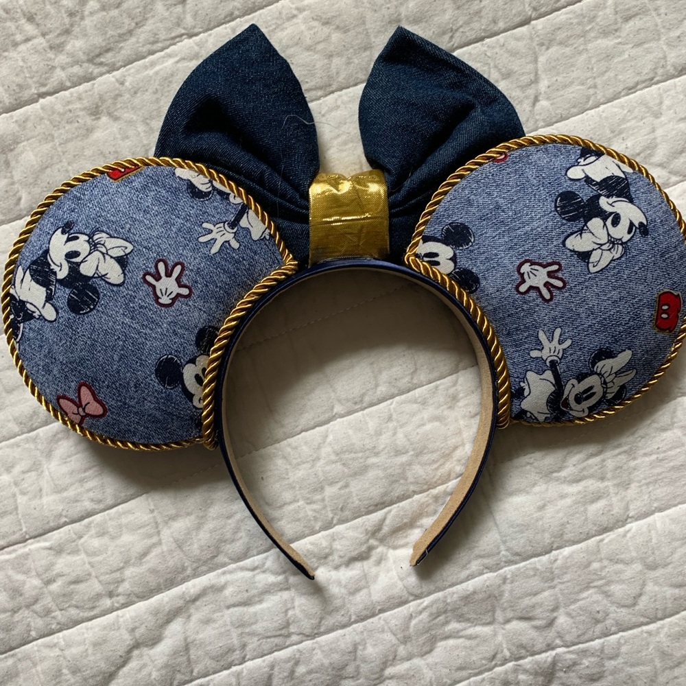 Handmade Vintage Pattern Mini Ears - Picture 2 of 3